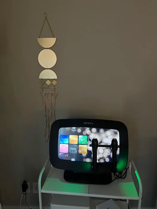 E Aesthetics and Acne Care Picture 4