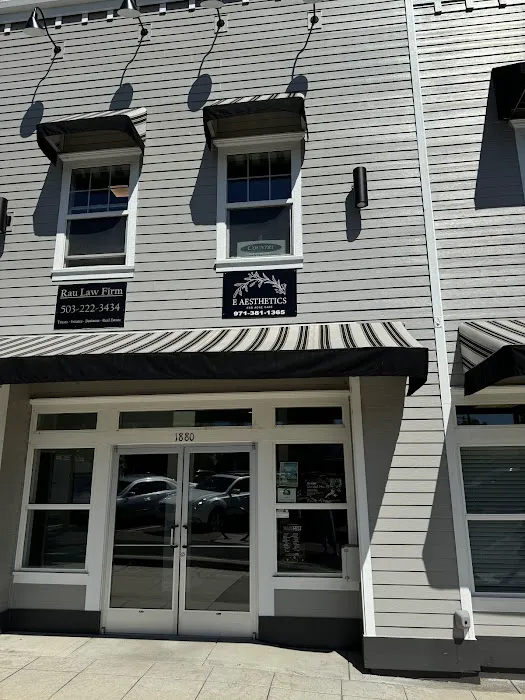 E Aesthetics and Acne Care Picture 3