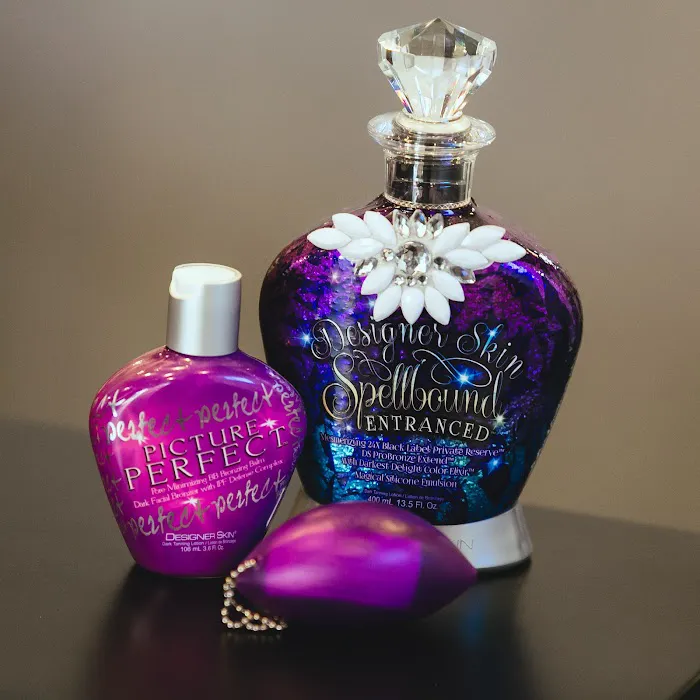 LUX WELLNESS & SKIN THERAPY - Salmon Creek, Vancouver Picture 10