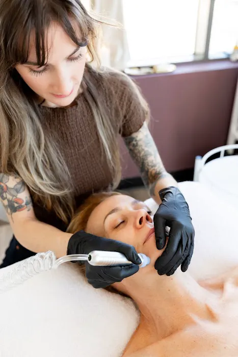 Healthy Skin Aesthetics Picture 3