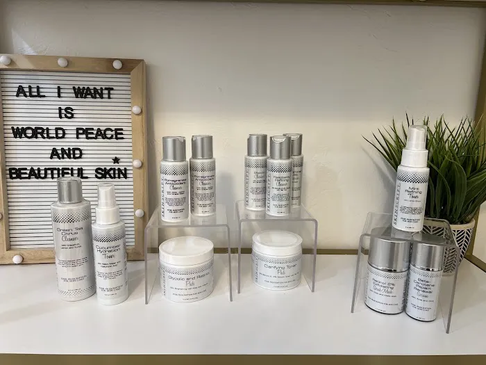 Waxing Moon Esthetics Picture 1