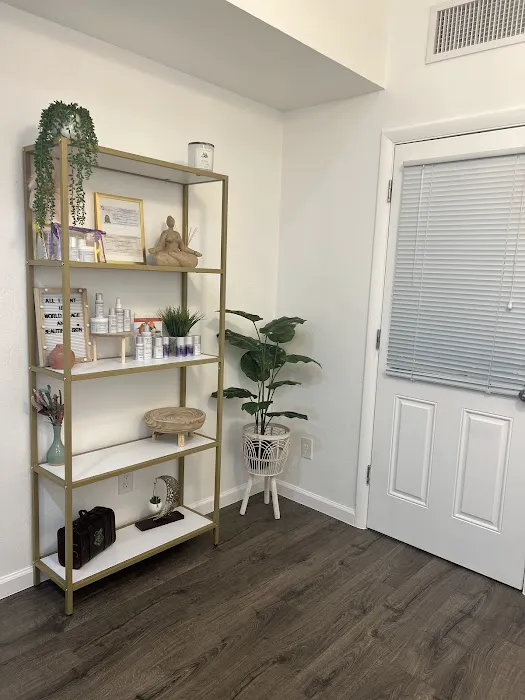 Waxing Moon Esthetics Picture 9