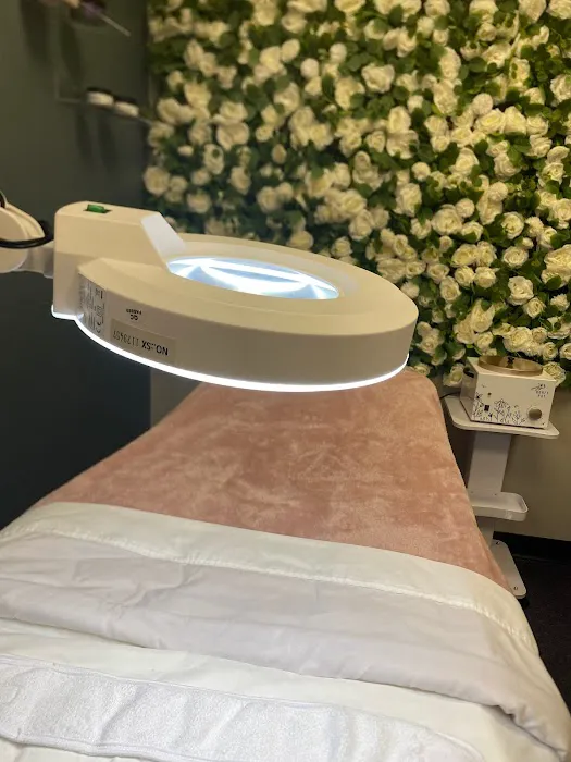 Heavenly Skin by Ari Picture 3