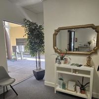 Beauty By Bonnie- Esthetician ico