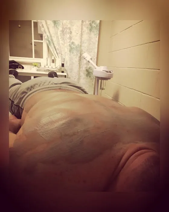 be-YOU-tiful-GLOW Skincare Services Picture 8