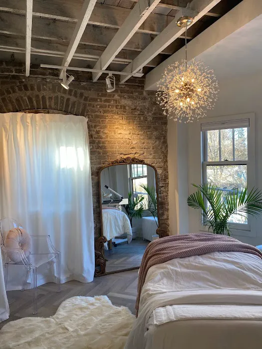 Michele Terese Beauty Picture 7