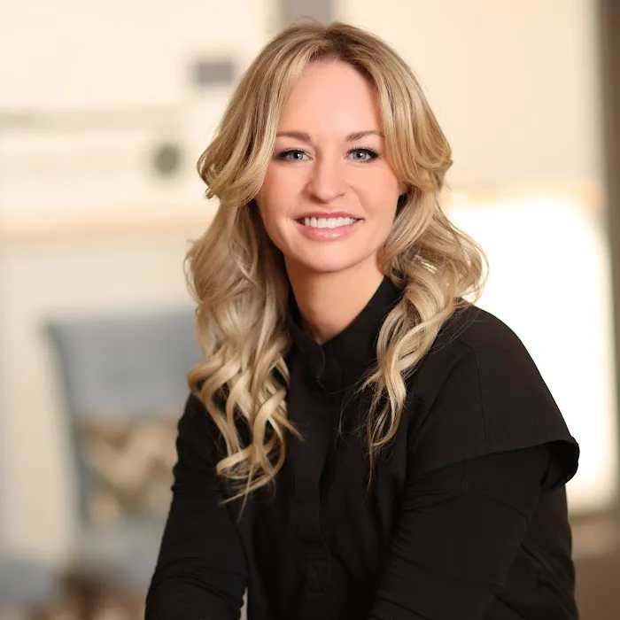 Skin Artisans at Edina Plastic Surgery Picture 8