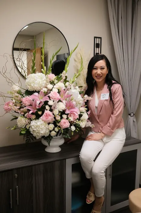 Lumiere Skin LLC Picture 3