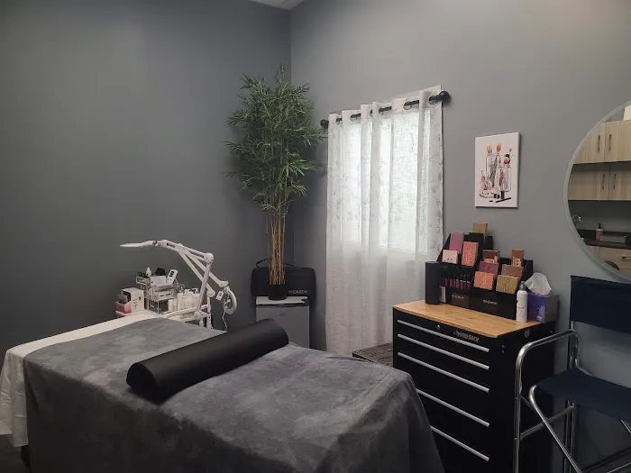 JoAnn M. Romeo Makeup & Skin Picture 1