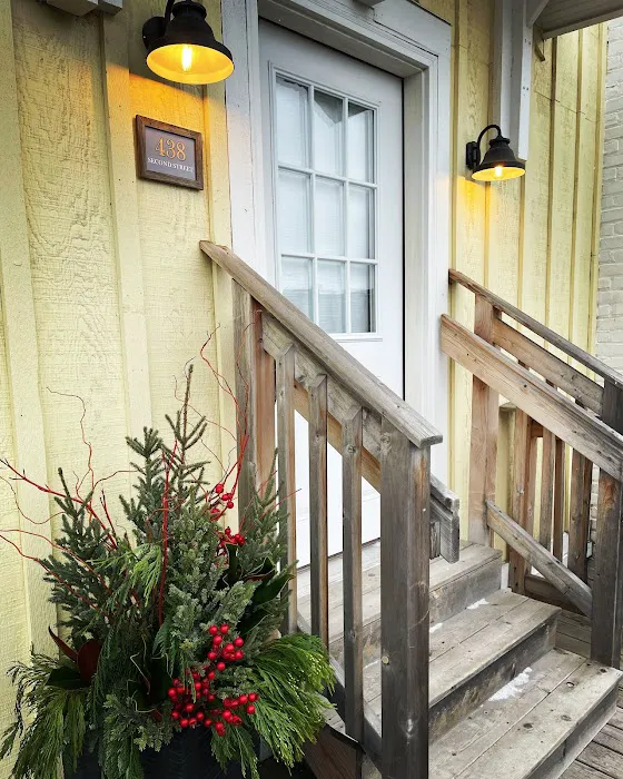 Excelsior Parlour 21 Esthetics Picture 4