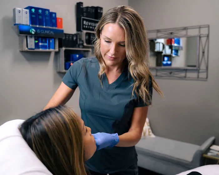 Stephanie Astor Aesthetics Picture 2