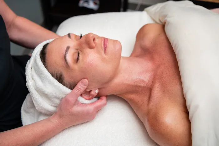 Escape Skincare Picture 9