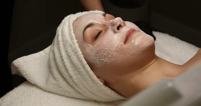 Bare + Balanced Aesthetics Picture 2