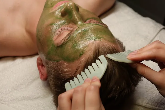 Bare + Balanced Aesthetics Picture 1