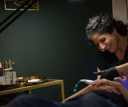 And Beauty - Seattle Esthetician