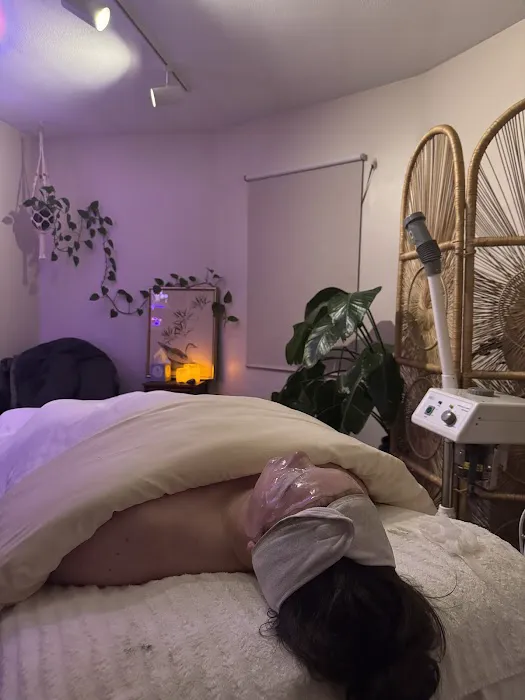 Skin & Roses Esthetics Picture 3