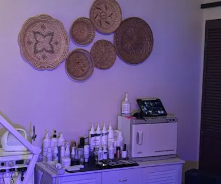 Skin & Roses Esthetics