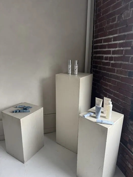 Skin & Roses Esthetics Picture 6