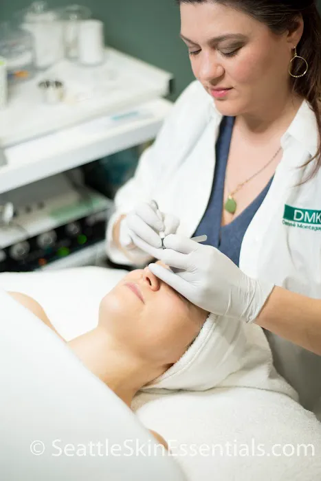 Seattle Skin Essentials Picture 7