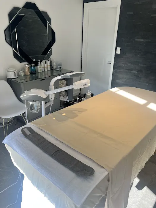 Skin Nova Seattle Picture 4