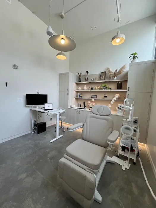 Emblem Skincare Picture 1