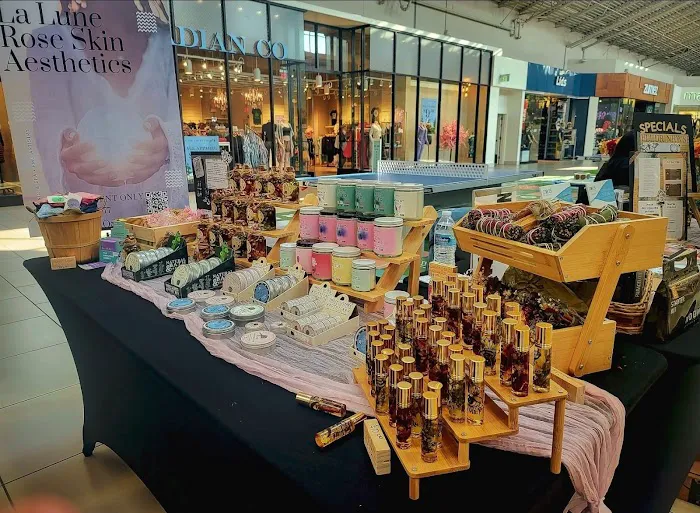 CocoNichole Beauty & wellness Picture 3