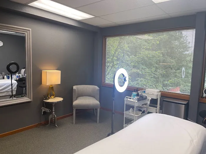 Touch & Glow Skin Clinic Picture 3