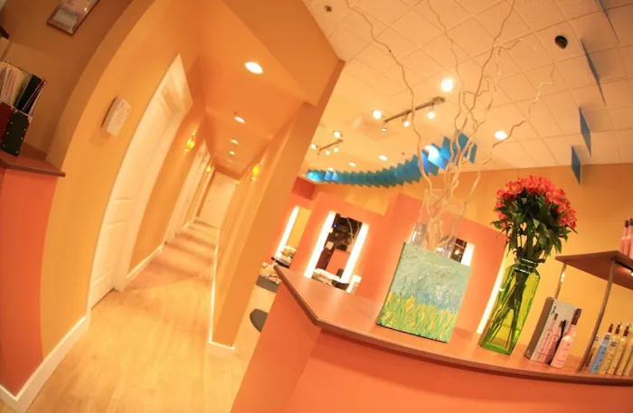 Aura Laser Skin Care Picture 3