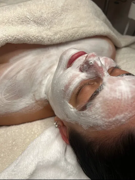 The Skin Club Picture 1