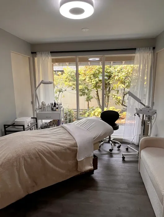 Rose Glow Beauty Clinic Picture 2