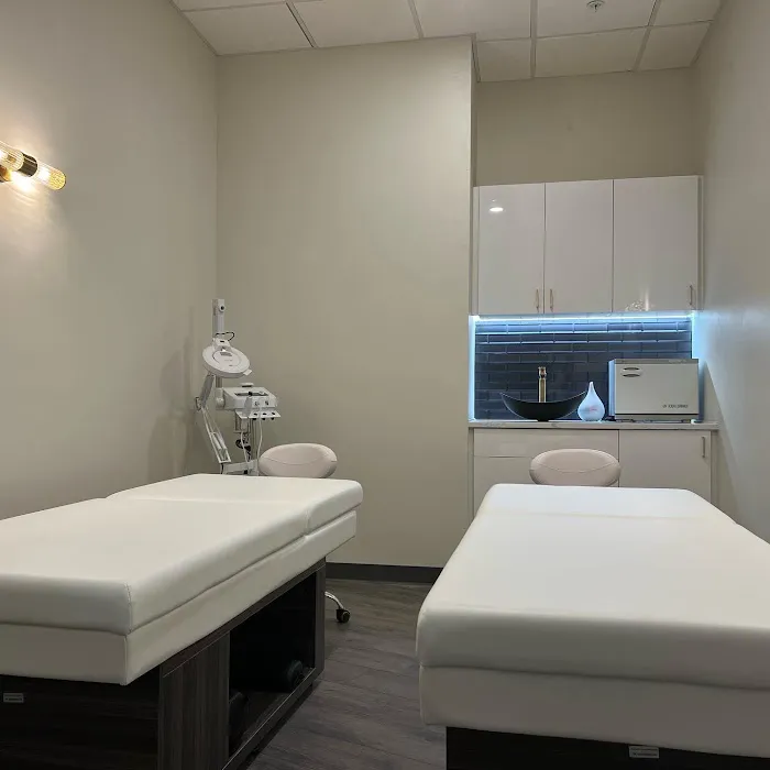 MJ Brow & Skin Picture 3