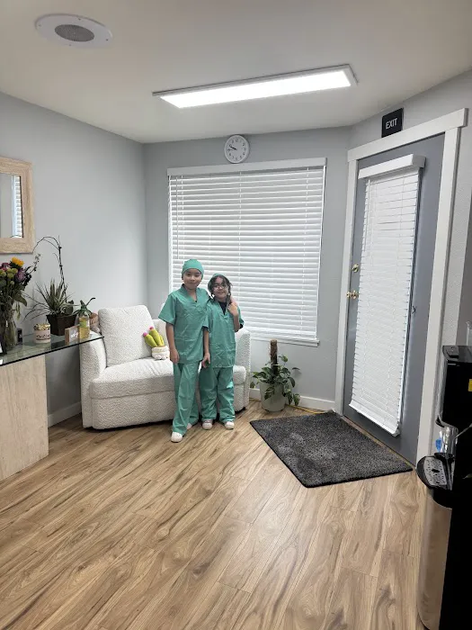 gloriamacias.com Picture 2