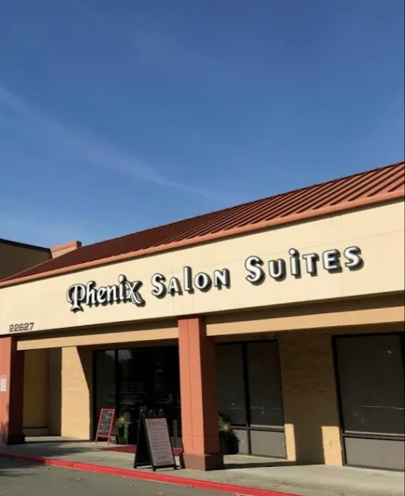 Kiss Aesthetics Picture 1