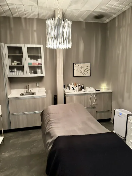 BE:WELL Skin Space Picture 1