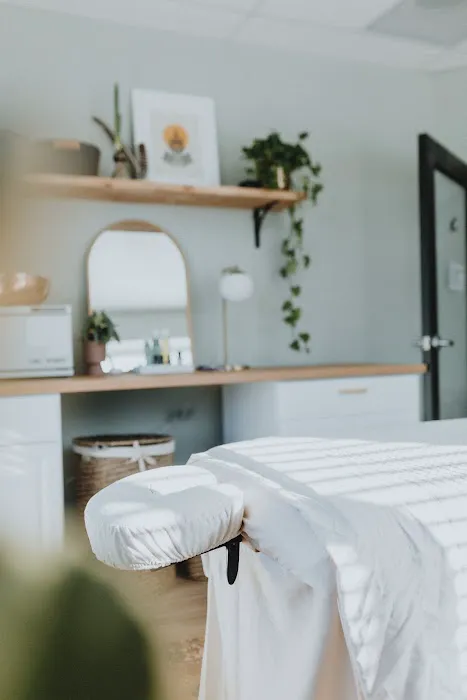 LV Wellness & Skin Care Clinic Picture 10