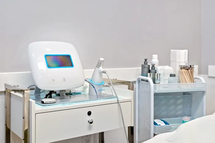 Cascade Cosmetic Center - Auburn Picture 4