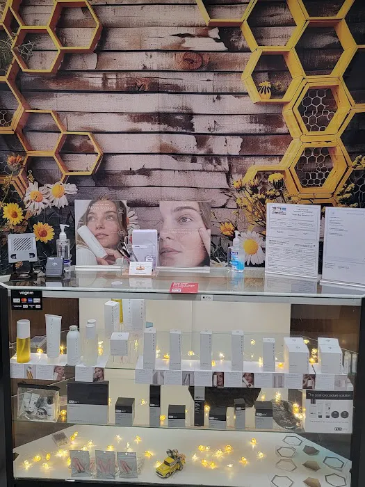 Queen Bee Esthetics Picture 8