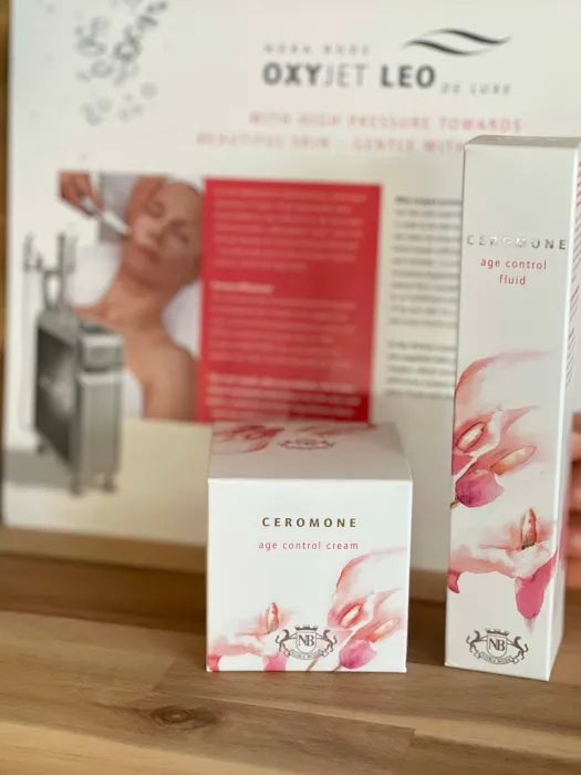 SKINCLINIC PROFESSIONAL SKINCARE Picture 10