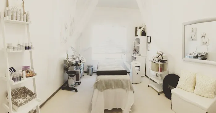 AvaBellas Brow & Skincare Studio Picture 7