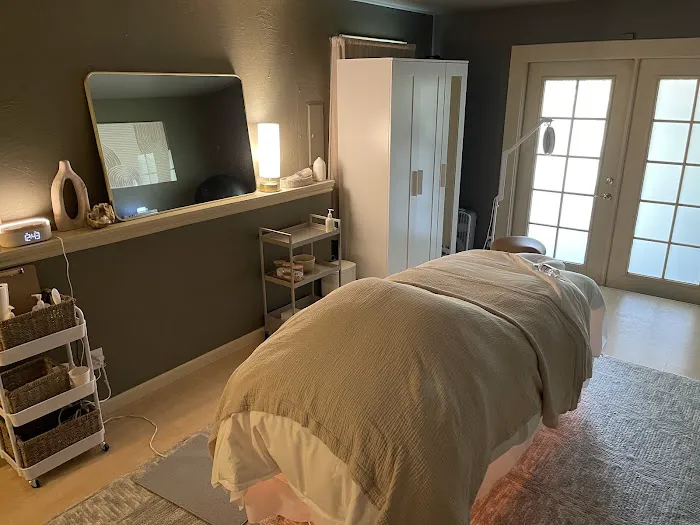 The June Massage and Skin Studio Picture 2