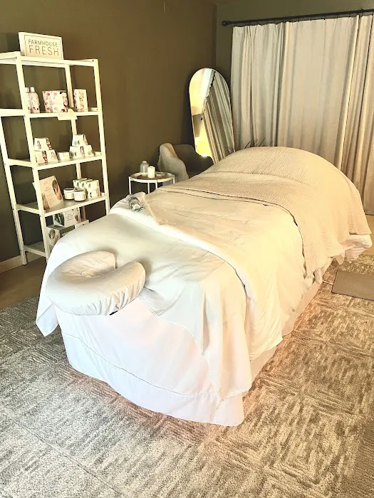 The June Massage and Skin Studio Picture 5