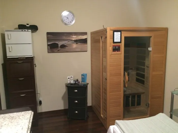 Torileigh Skincare and lash Picture 2