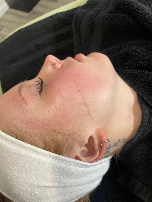 Graceful Glow Studio Picture 3