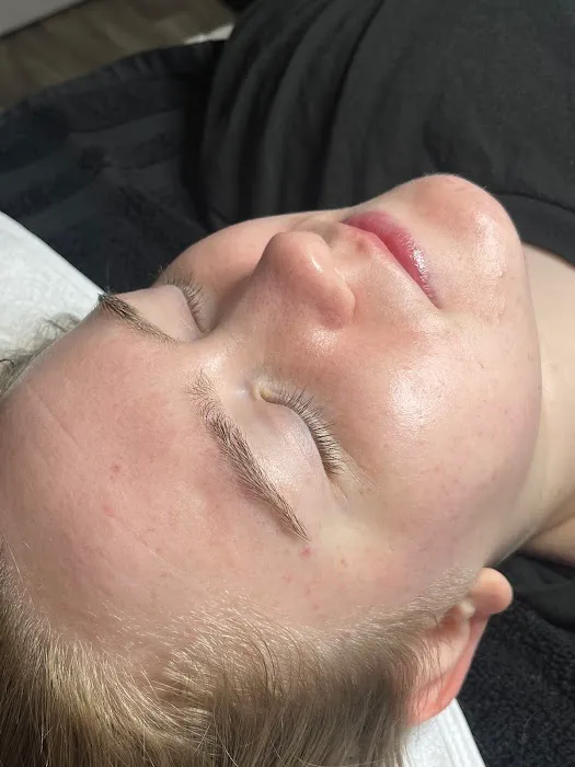 Graceful Glow Studio Picture 2