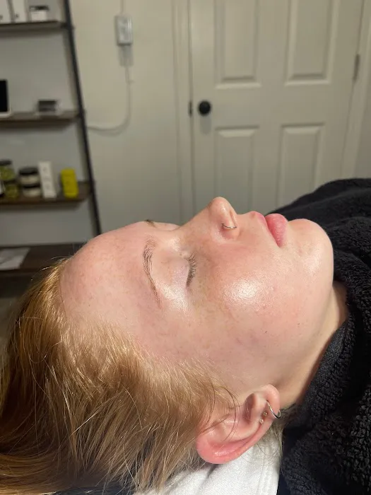 Graceful Glow Studio Picture 9