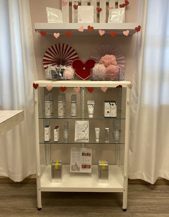 Tend and Spruce Clinical Skincare and Waxing Picture 2