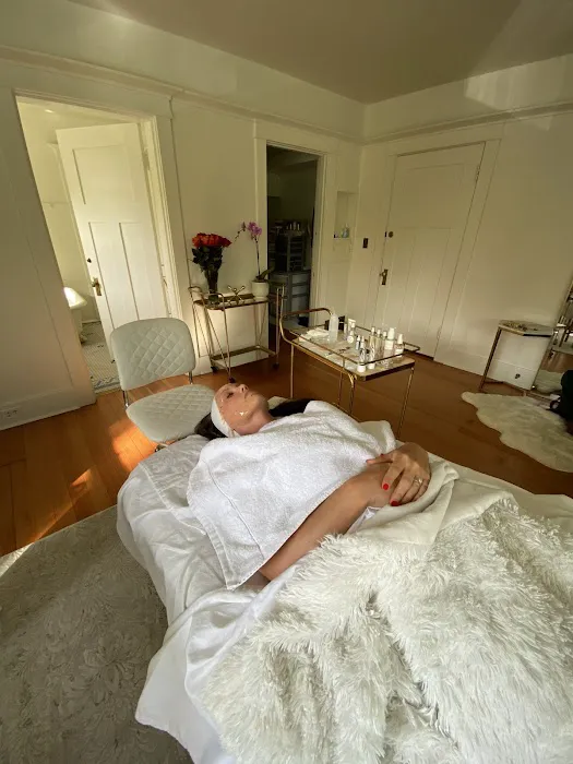 Herbology Skincare Picture 5