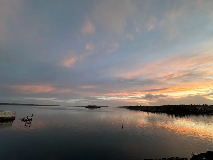 Friday Harbor Salon Picture 2