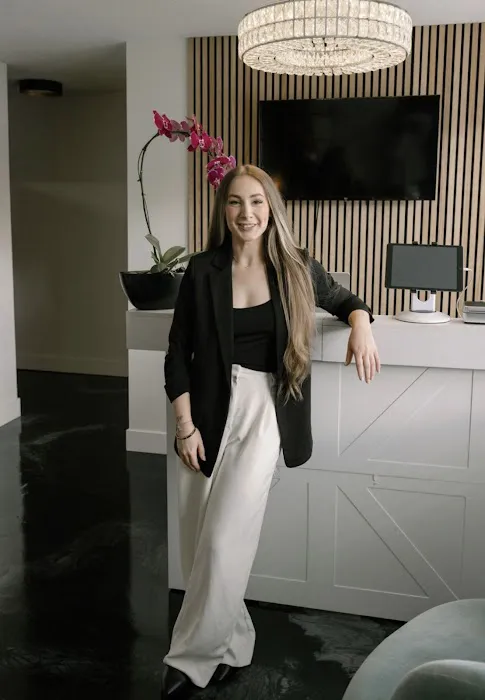 Glazed Luxury Aesthetics Picture 3