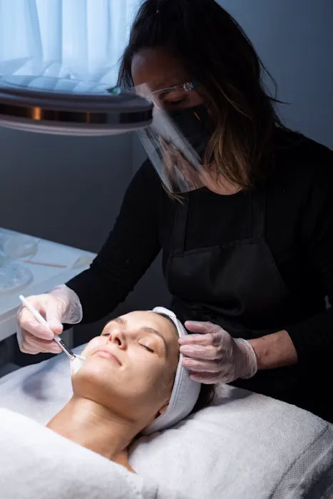 Oly Skin & Wax Picture 9